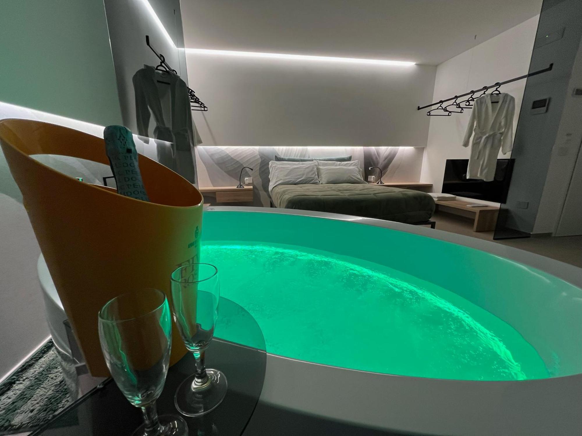 Seacity Suite & Stay Monopoli Zewnętrze zdjęcie